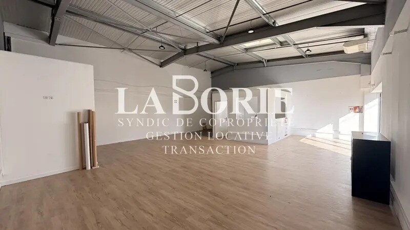 Local commercial dans Vedène à louer - Photo intérieure – Image 2 sur 19
