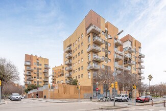 Plus de détails pour Carrer de Sant Adrià, 43-53, Barcelone - Logement à vendre