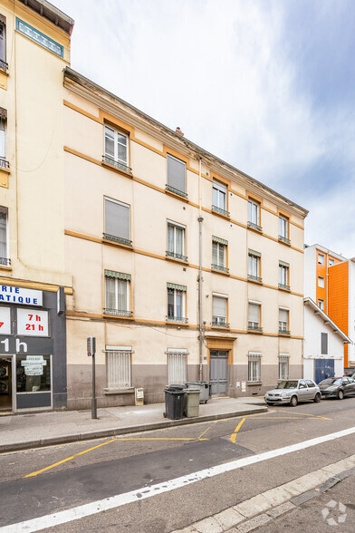 Immeuble residentiel dans Villeurbanne à vendre - Photo de l’immeuble – Image 1 sur 1