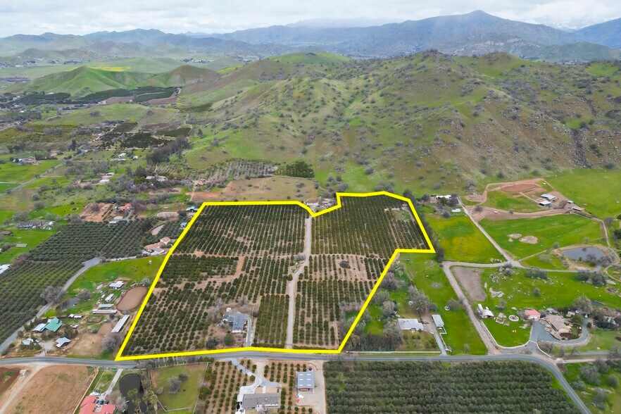 32610 Success Valley Dr, Porterville, CA à vendre - Photo principale – Image 1 sur 13