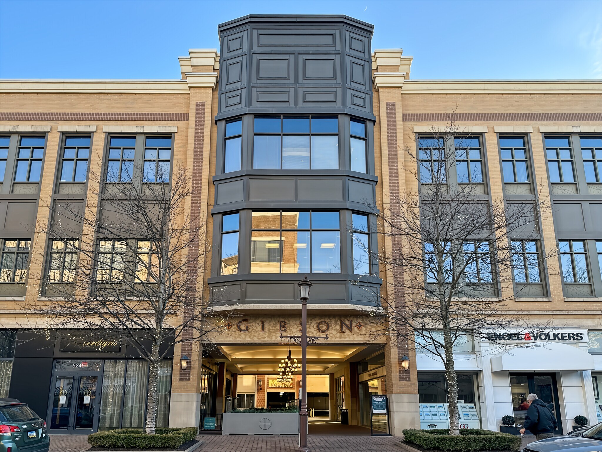 11635 Ash St, Leawood, KS à louer Photo de l’immeuble– Image 1 sur 15