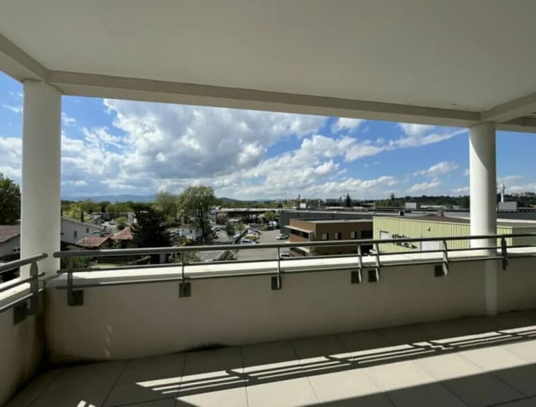 Bureau dans Dardilly à louer - Photo de l’immeuble – Image 3 sur 15