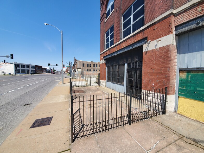 1440 N Broadway, Saint Louis, MO à vendre - Photo de l’immeuble – Image 2 sur 5