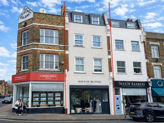 Plus de détails pour 15 Queens Rd, Buckhurst Hill - Local commercial à vendre