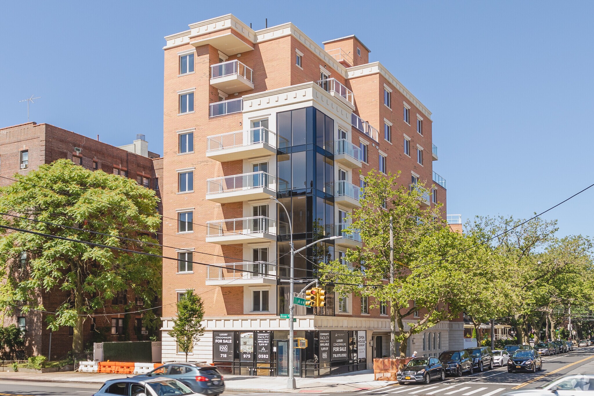 2818 Ocean Ave, Brooklyn, NY à louer Photo principale– Image 1 sur 10