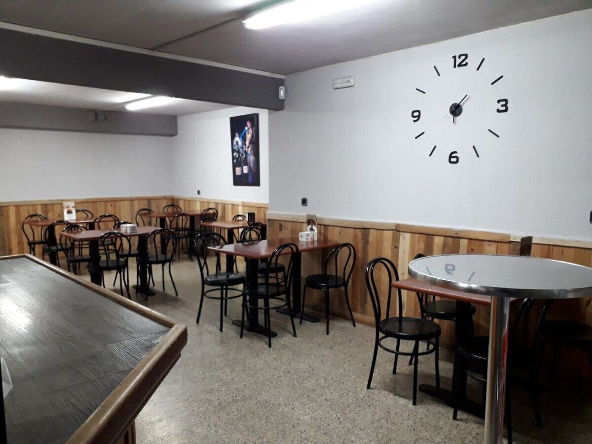 Cerdanyola del Vallès, BAR 08290 -  -  - Photo intérieure - Image 1 of 6