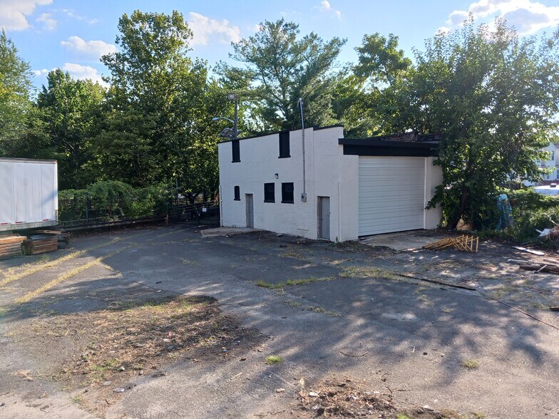 39-49 Tucker St, Trenton, NJ à vendre - Photo de l’immeuble – Image 3 sur 3