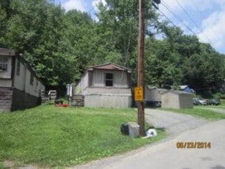 Plus de détails pour 113 Maranda Ln, Bluefield, WV - Logement à vendre