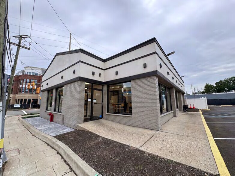 175 Kinderkamack Rd, Emerson, NJ à louer - Photo de l’immeuble – Image 2 sur 9