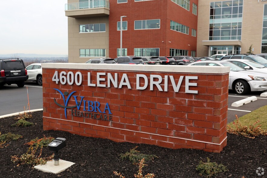 4600 Lena Dr, Mechanicsburg, PA à louer - Autre – Image 3 sur 8