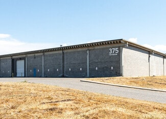 Plus de détails pour 375 Potterton Rd, Kelowna, BC - Industriel/Logistique à louer