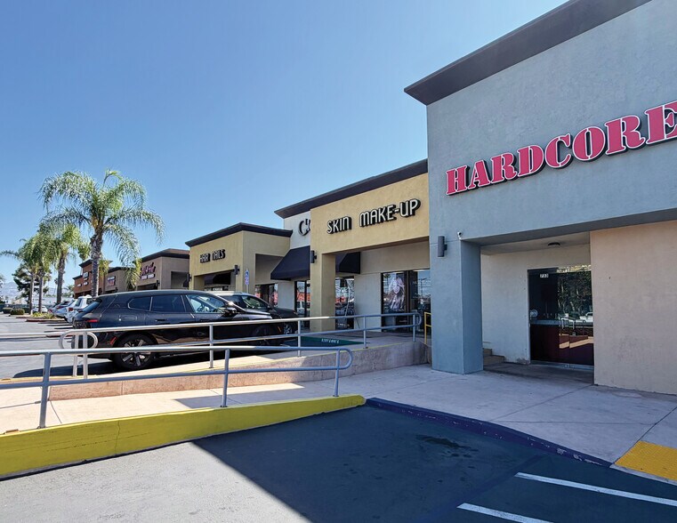 701 -777 Broadway, El Cajon, CA à vendre - Photo de l’immeuble – Image 3 sur 7