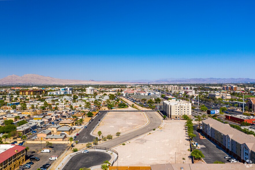 4000 Paradise Rd, Las Vegas, NV à vendre - Aérien – Image 3 sur 6