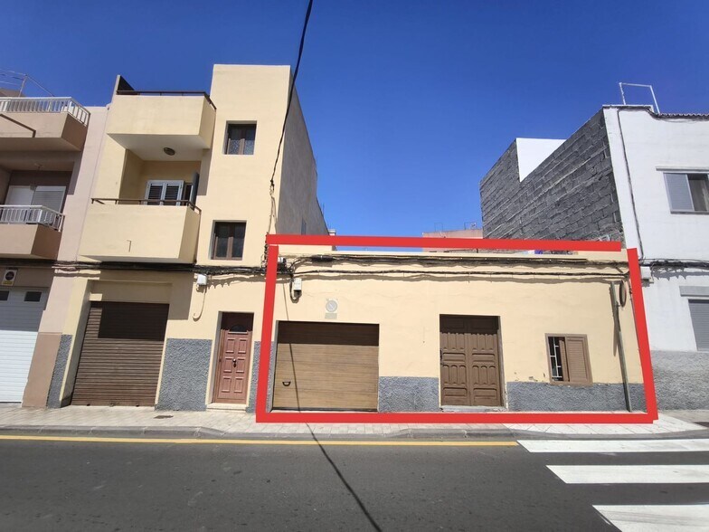 Terrain dans San Cristóbal de La Laguna, Santa Cruz de Tenerife à vendre - Photo de l’immeuble – Image 1 sur 22