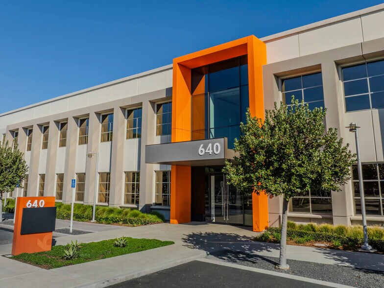 680 N McCarthy Blvd, Milpitas, CA à louer - Photo de l’immeuble – Image 3 sur 12