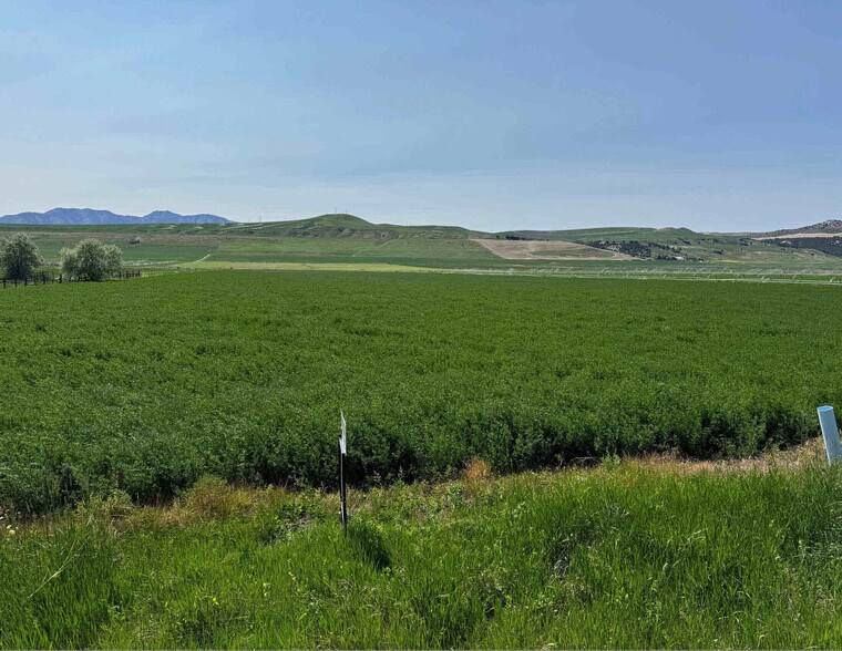 1225 4800 Hwy, Trenton, UT à vendre - Photo principale – Image 1 sur 2
