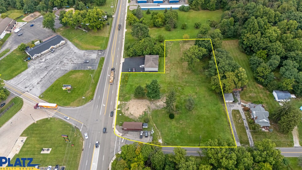 5498 W Webb Rd, Youngstown, OH à vendre - Aérien – Image 2 sur 12