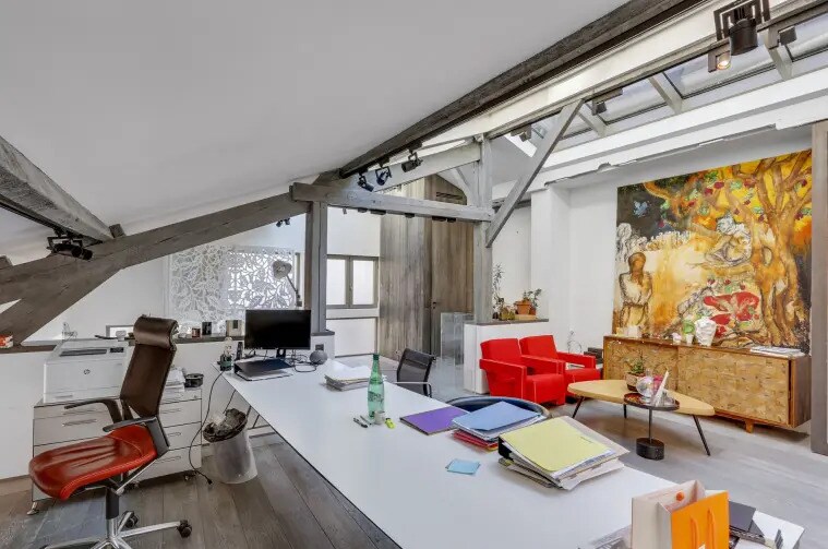 Bureau dans Suresnes à vendre - Photo de l’immeuble – Image 2 sur 9