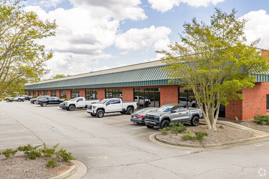 5089 Bristol Industrial Way, Buford, GA à louer - Photo principale – Image 1 sur 3