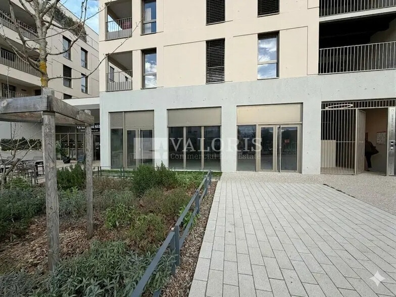 69 Avenue De Verdun, Dardilly à louer - Photo de l’immeuble – Image 2 sur 14