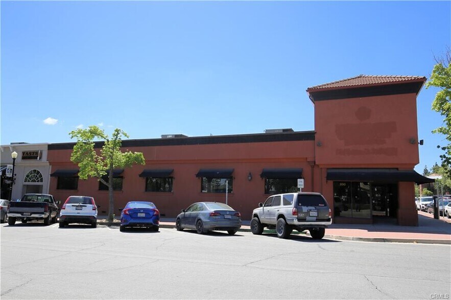 800 11th St, Paso Robles, CA à vendre - Photo principale – Image 1 sur 9
