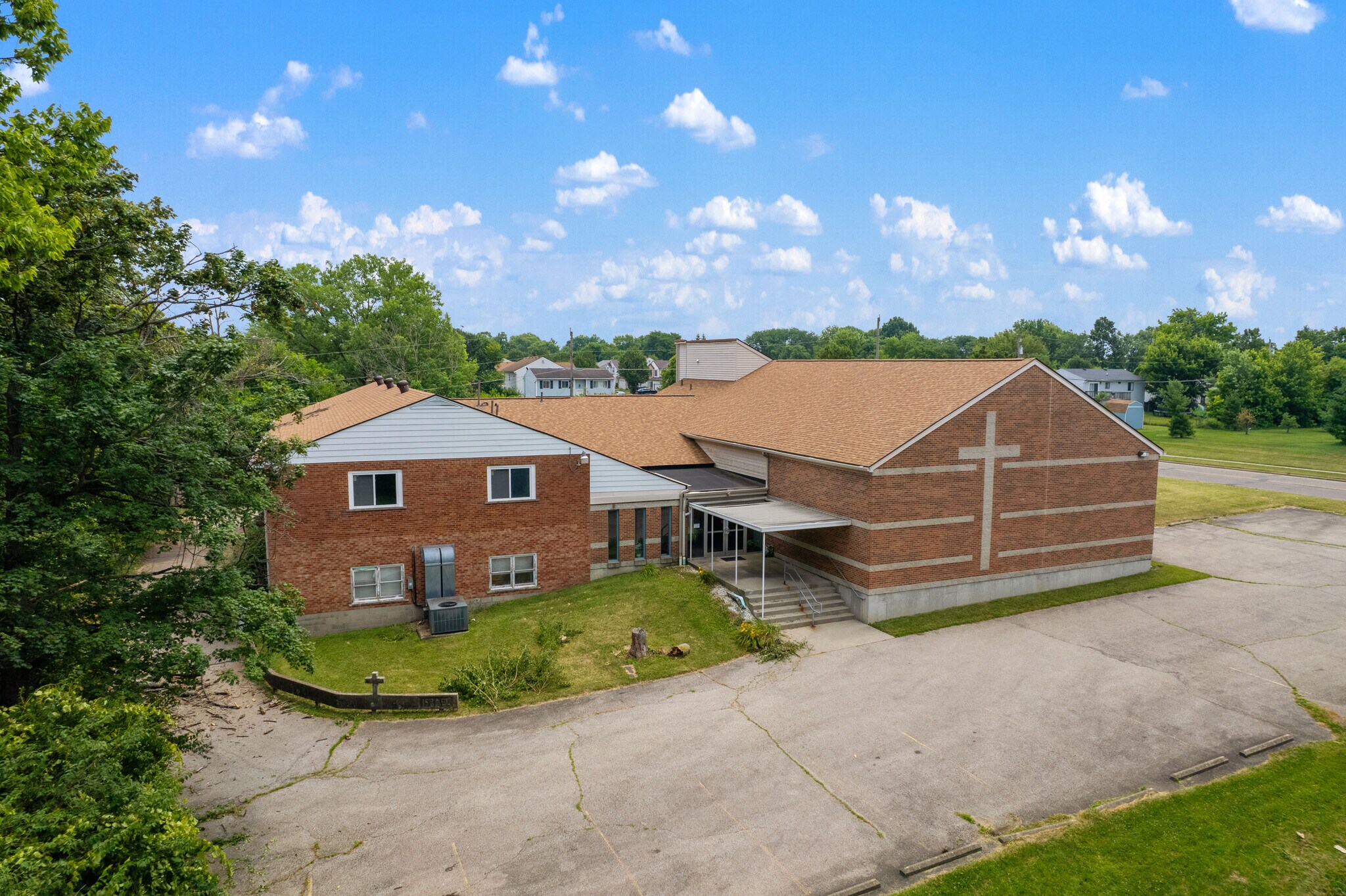 1050 Kemper Meadow Dr, Cincinnati, OH à louer Photo de l’immeuble– Image 1 sur 13