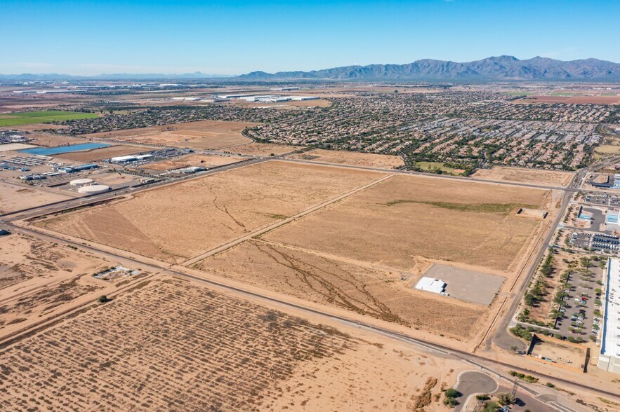 NEC Cactus Rd & Litchfield Rd, Surprise, AZ à vendre - Photo de l’immeuble – Image 3 sur 4