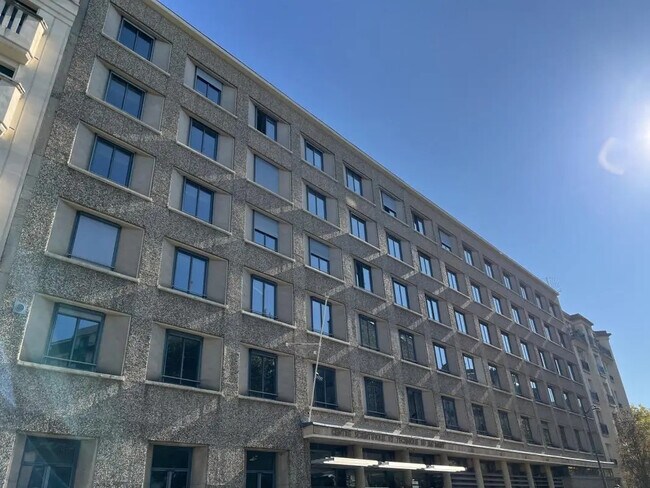 Plus de détails pour 4 Avenue Du Recteur Poincaré, Paris - Bureau à louer
