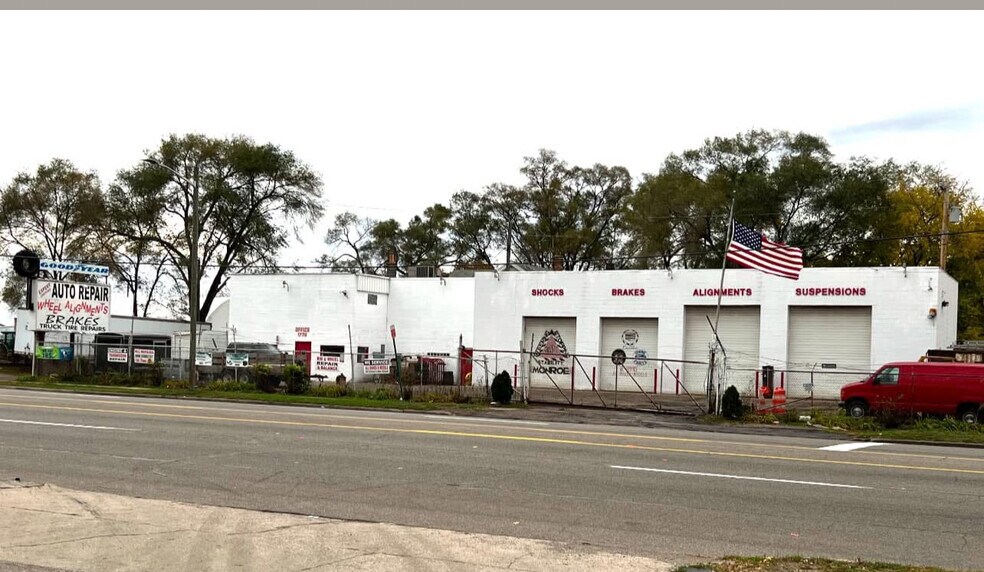 17711 Van Dyke St, Detroit, MI à vendre - Photo de l’immeuble – Image 2 sur 8