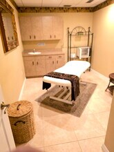 3036 Tamiami Trl, Port Charlotte, FL à louer Photo intérieure– Image 2 sur 2