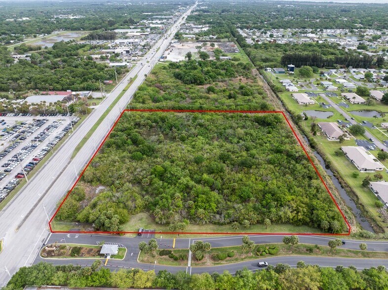 5800 US 1 Hwy, Fort Pierce, FL à vendre - Photo principale – Image 1 sur 13