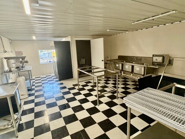 6606 S State Route 1, Saint Anne, IL à vendre - Photo de l’immeuble – Image 2 sur 6