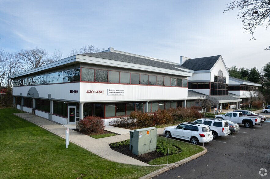 430-450 Lincoln Hwy, Fairless Hills, PA à louer - Photo principale – Image 1 sur 7