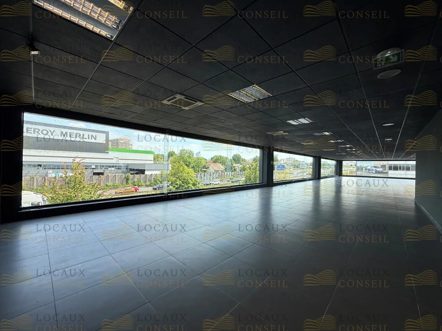 Local d’activités dans Nanterre à louer Photo intérieure– Image 1 sur 15