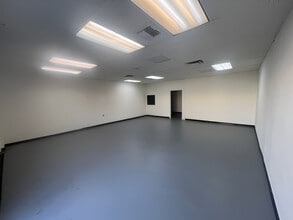 68733 Perez Rd, Cathedral City, CA à louer Photo intérieure– Image 2 sur 6