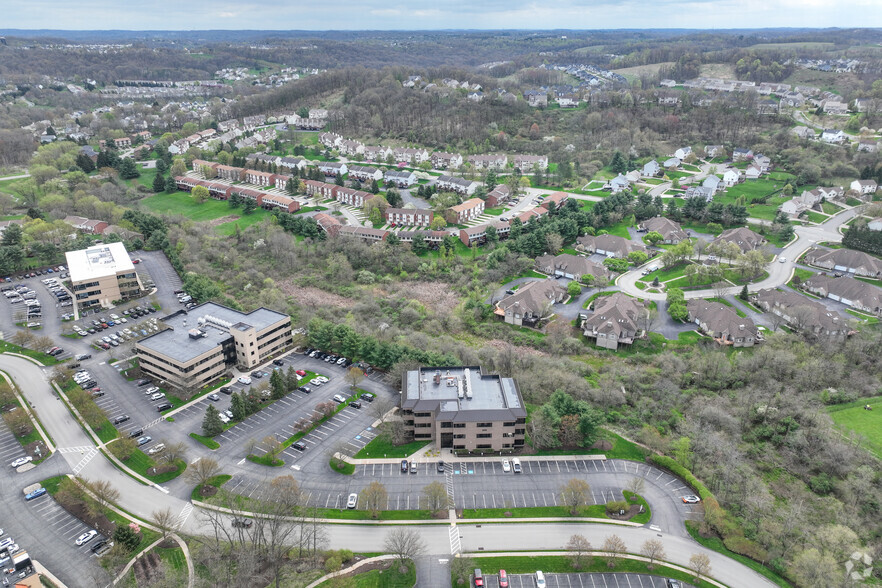 200 Northpointe Cir, Seven Fields, PA à louer - Aérien – Image 2 sur 5