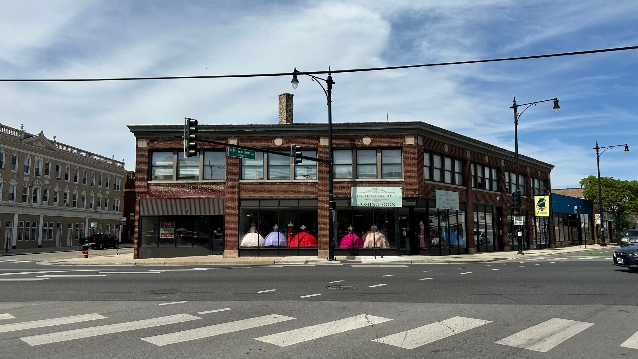 3300-3314 N Milwaukee Ave, Chicago, IL à louer Photo de l’immeuble– Image 1 sur 9