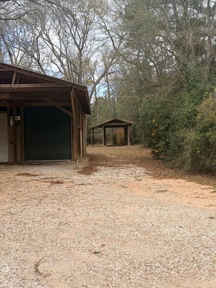 18222 W FM 1097 Rd, Montgomery, TX à louer - Photo de l’immeuble – Image 3 sur 4