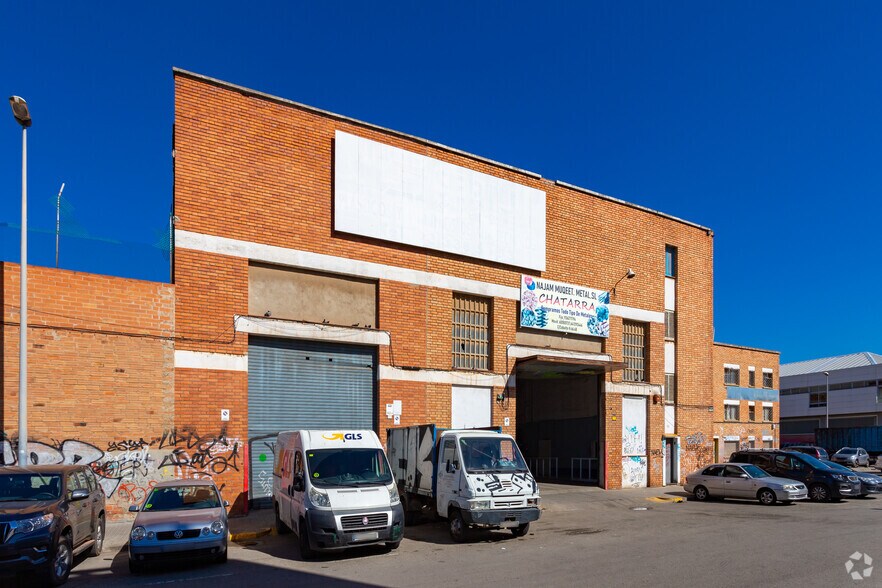 Industriel/Logistique dans L'Hospitalet de Llobregat, Barcelona à vendre - Photo de l’immeuble – Image 2 sur 3