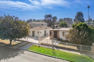 Plus de détails pour 2106 E 113th St, Los Angeles, CA - Logement à vendre