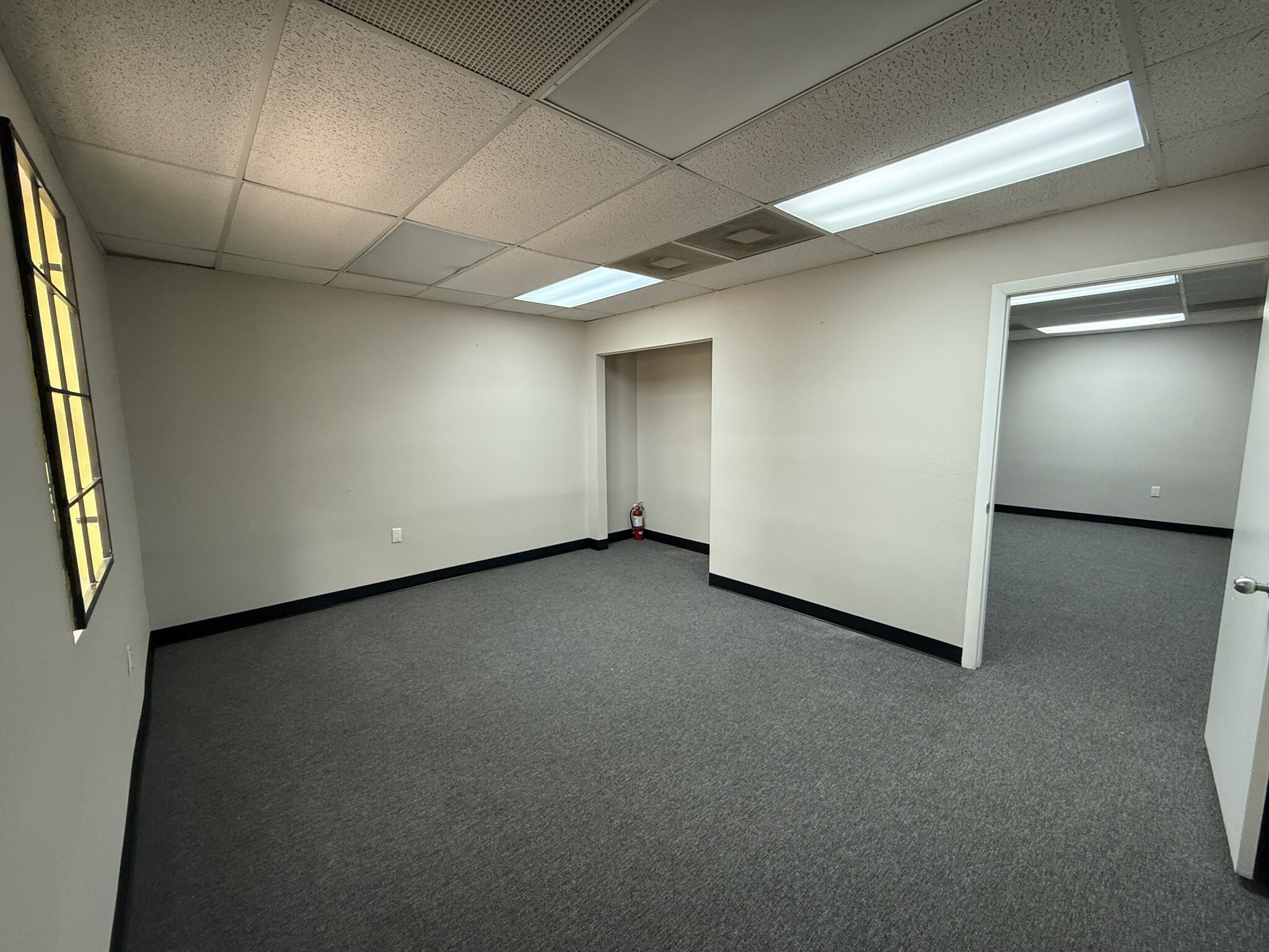 720-722 E Fletcher Ave, Tampa, FL à louer Photo intérieure– Image 1 sur 3