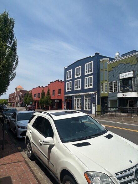 259 E 5th Ave, Eugene, OR à louer - Photo de l’immeuble – Image 3 sur 10