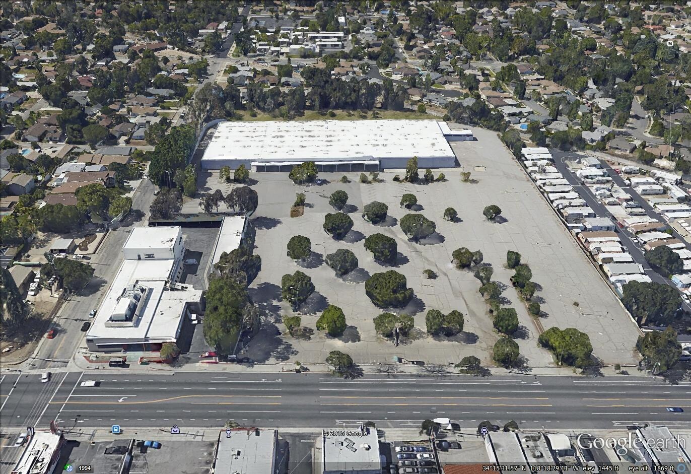 8040 Foothill Blvd, Sunland, CA à louer Photo principale– Image 1 sur 8