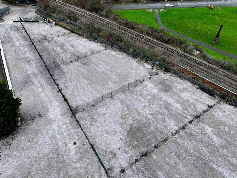 Earle Rd, Widnes à louer - Photo de l’immeuble – Image 1 sur 2