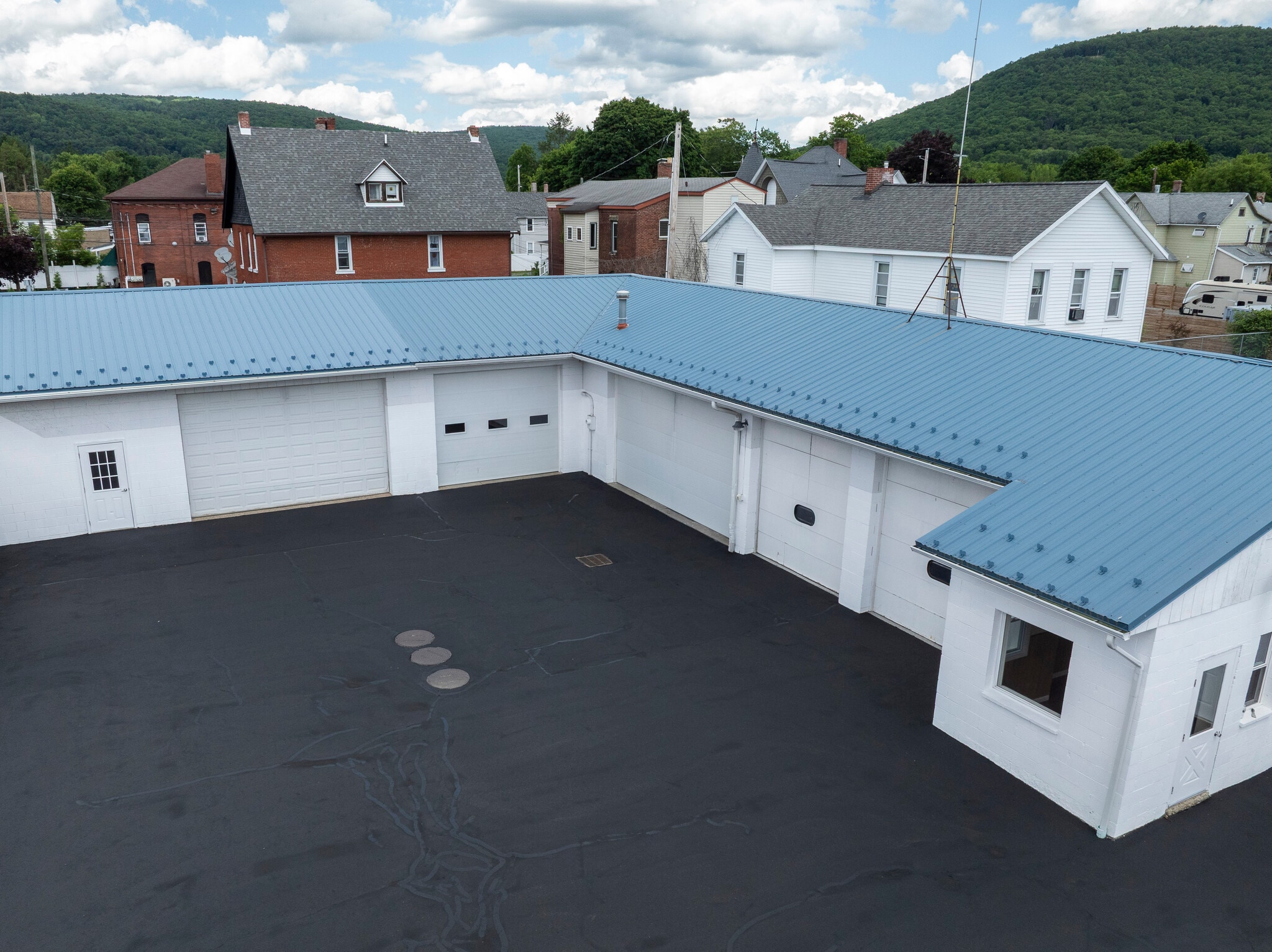 25 E Pulteney St, Corning, NY à vendre Photo de l’immeuble– Image 1 sur 38