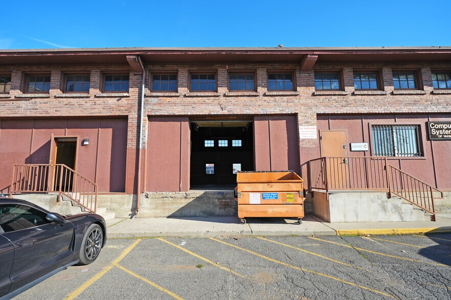 2-12 S 1st Ave, Yakima, WA à louer - Photo de l’immeuble – Image 3 sur 11