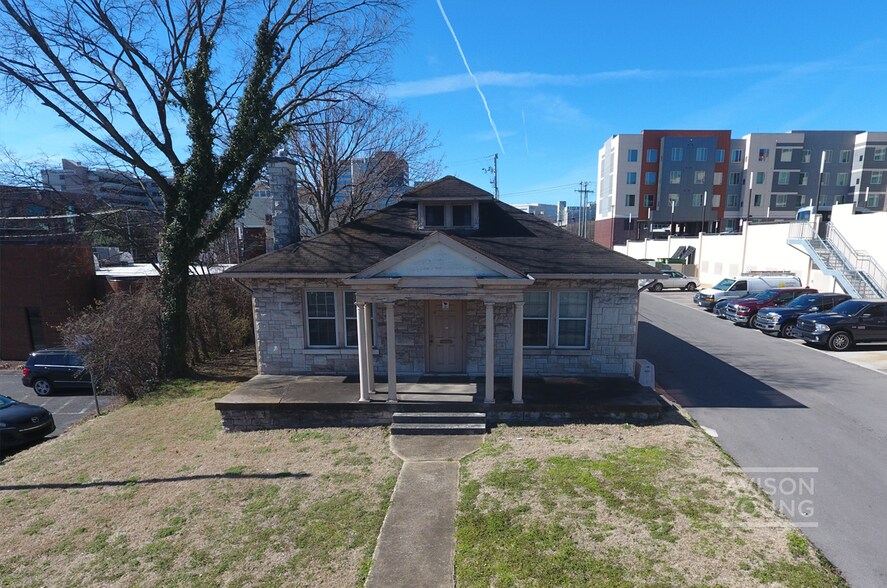 341 21st Ave N, Nashville, TN à louer - Photo de l’immeuble – Image 1 sur 11