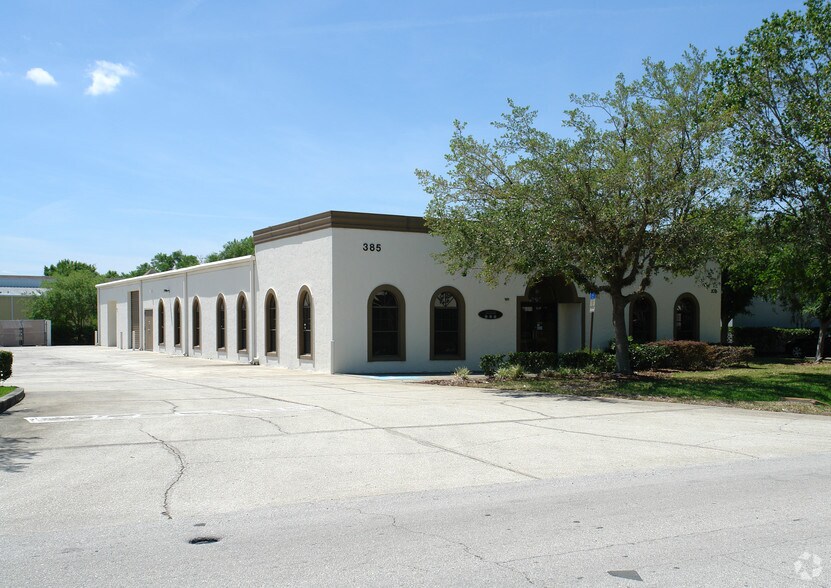 385 Commerce Way, Longwood, FL à louer - Photo principale – Image 1 sur 4