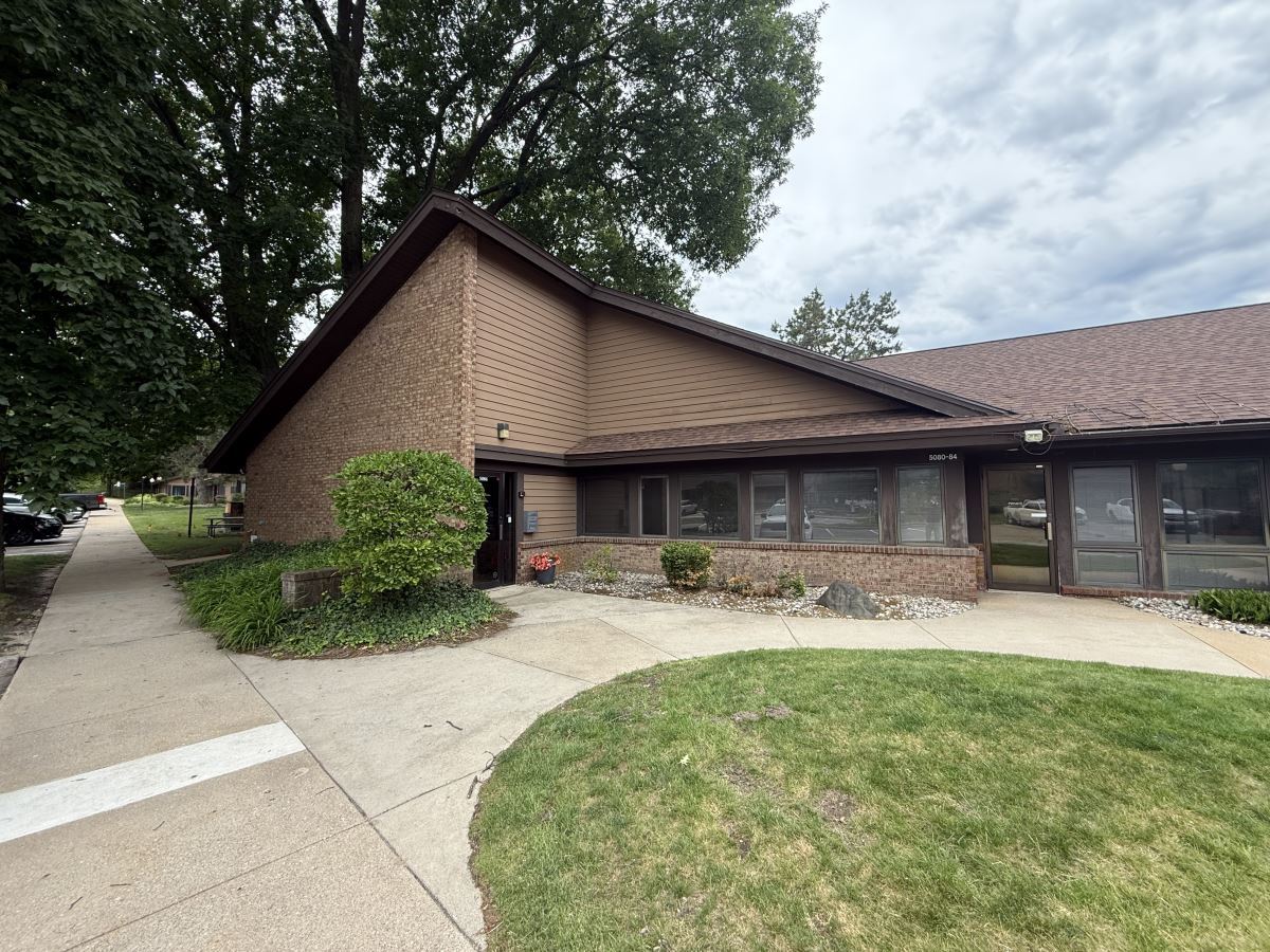 5080-5085 Lovers Ln, Portage, MI à vendre Photo principale– Image 1 sur 11