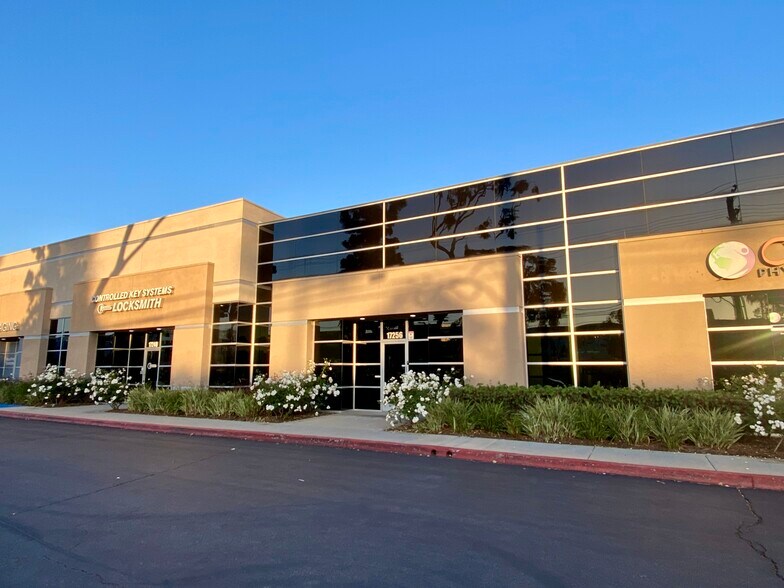 17200-17288 Red Hill Ave, Irvine, CA à vendre - Photo de l’immeuble – Image 3 sur 6